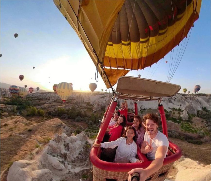 Hot air balloon tour